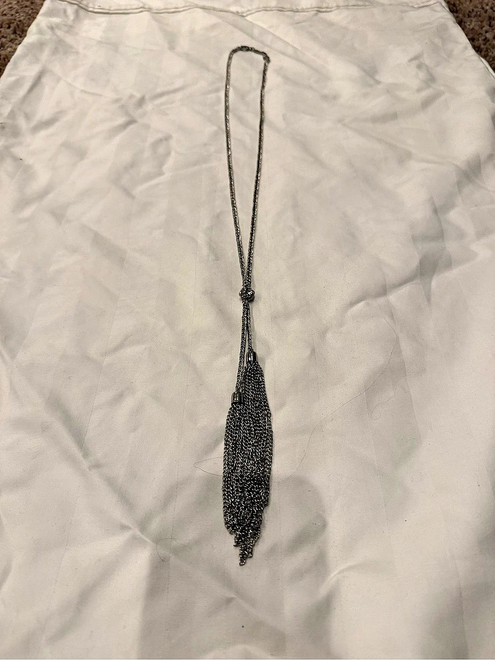 Long Pendant Chain Necklace in Gray Like New